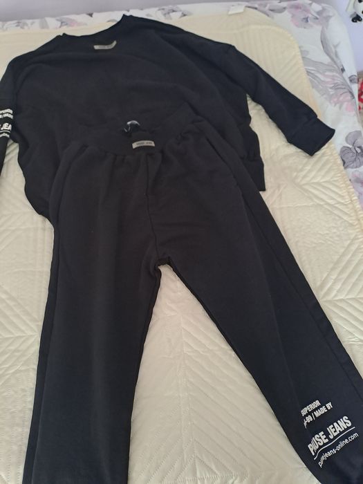 Спортен комплект за  момичета