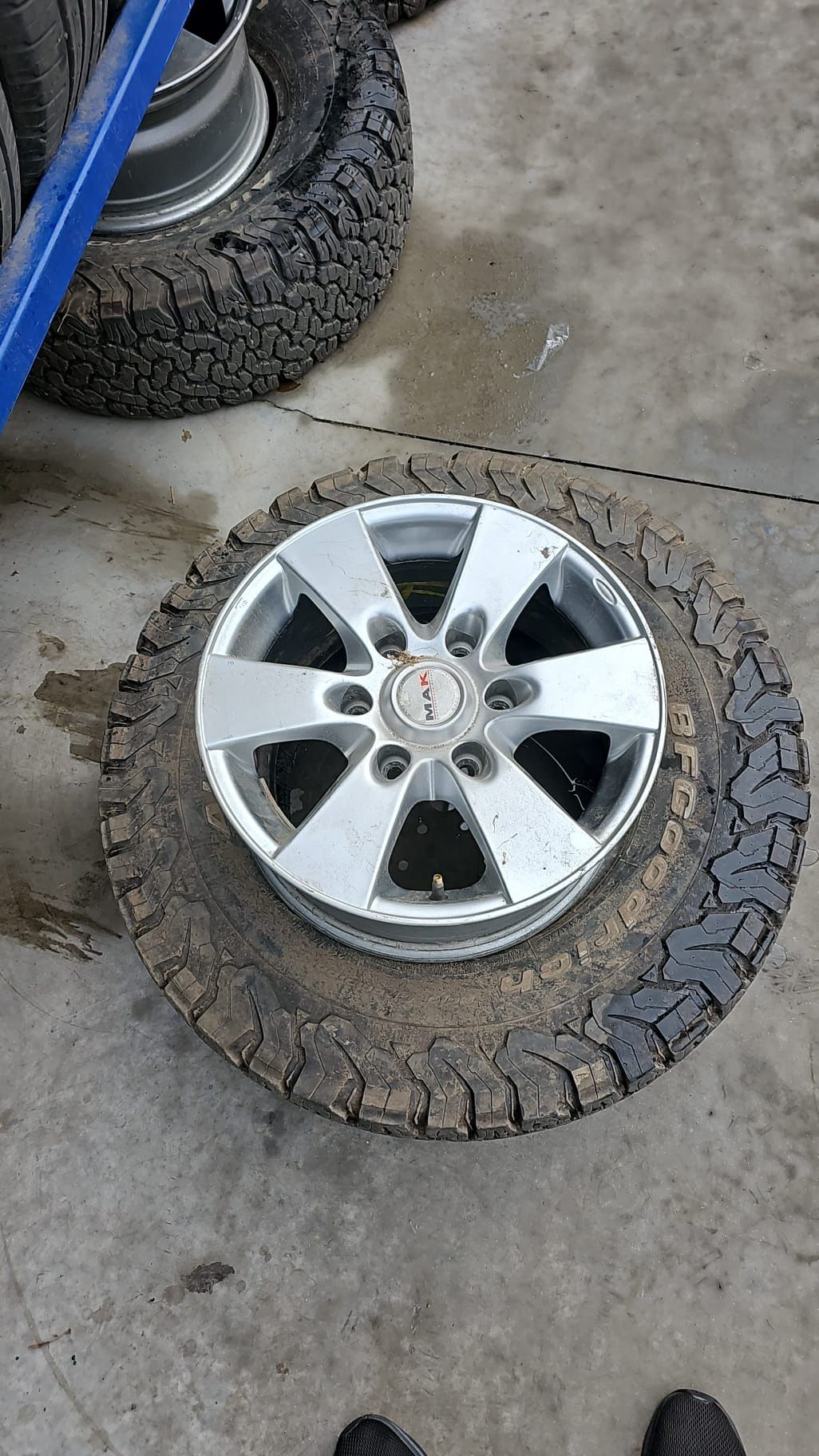 265 75 16 BFGoodrich roti hilux, patrol, l200 ,ranger