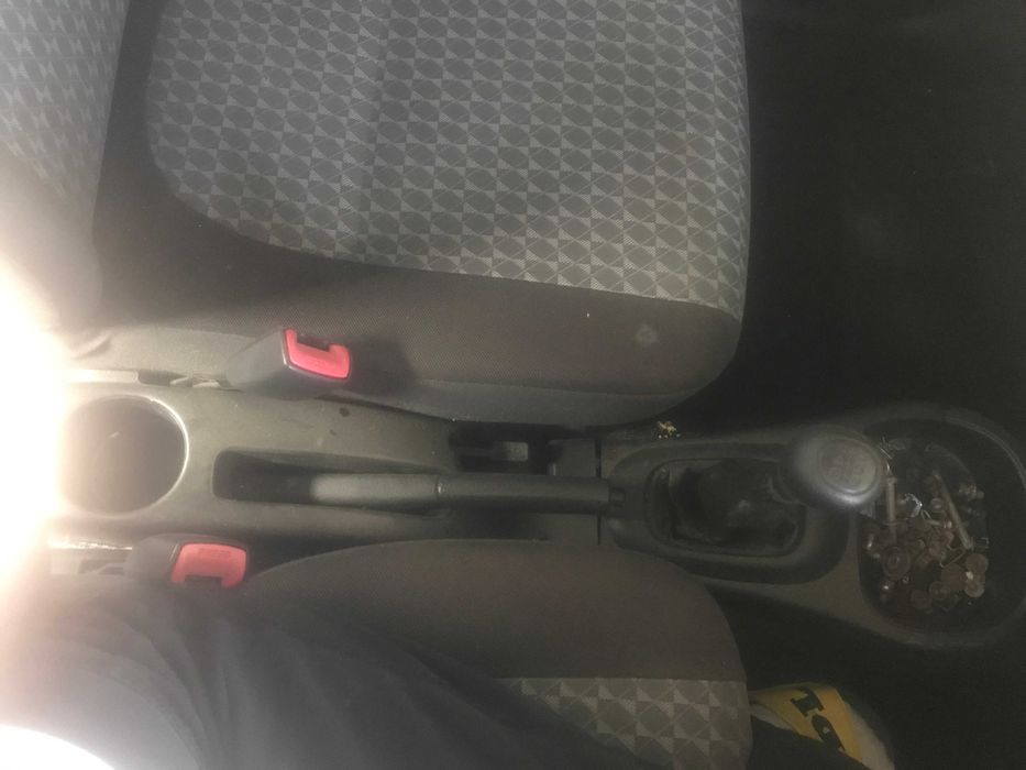 Automobil Daihatsu Trevis 2008