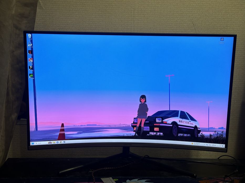 Монитор Samsung 4К 60Гц Изогнутый