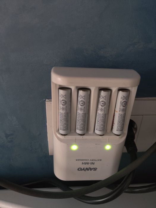 Incarcator Sanyo acumulatori/ baterii Ni-Mh