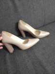 Pantofi cu toc gros