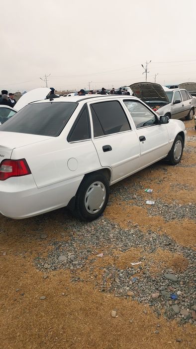 Nexia 2 sotiladi srochni