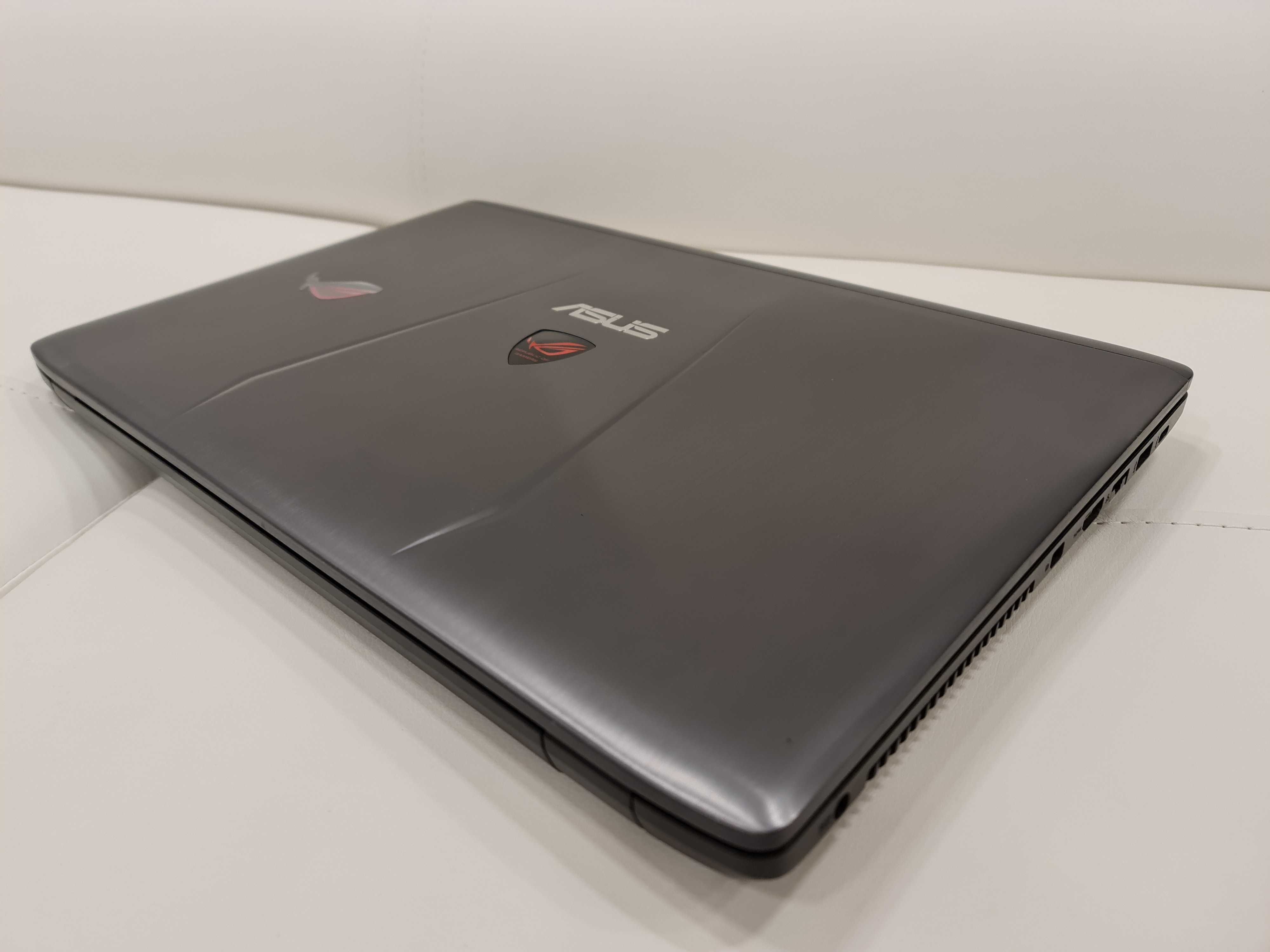 Laptop Asus Rog Strix 17", intel core- i7-, grafica, editare, gaming