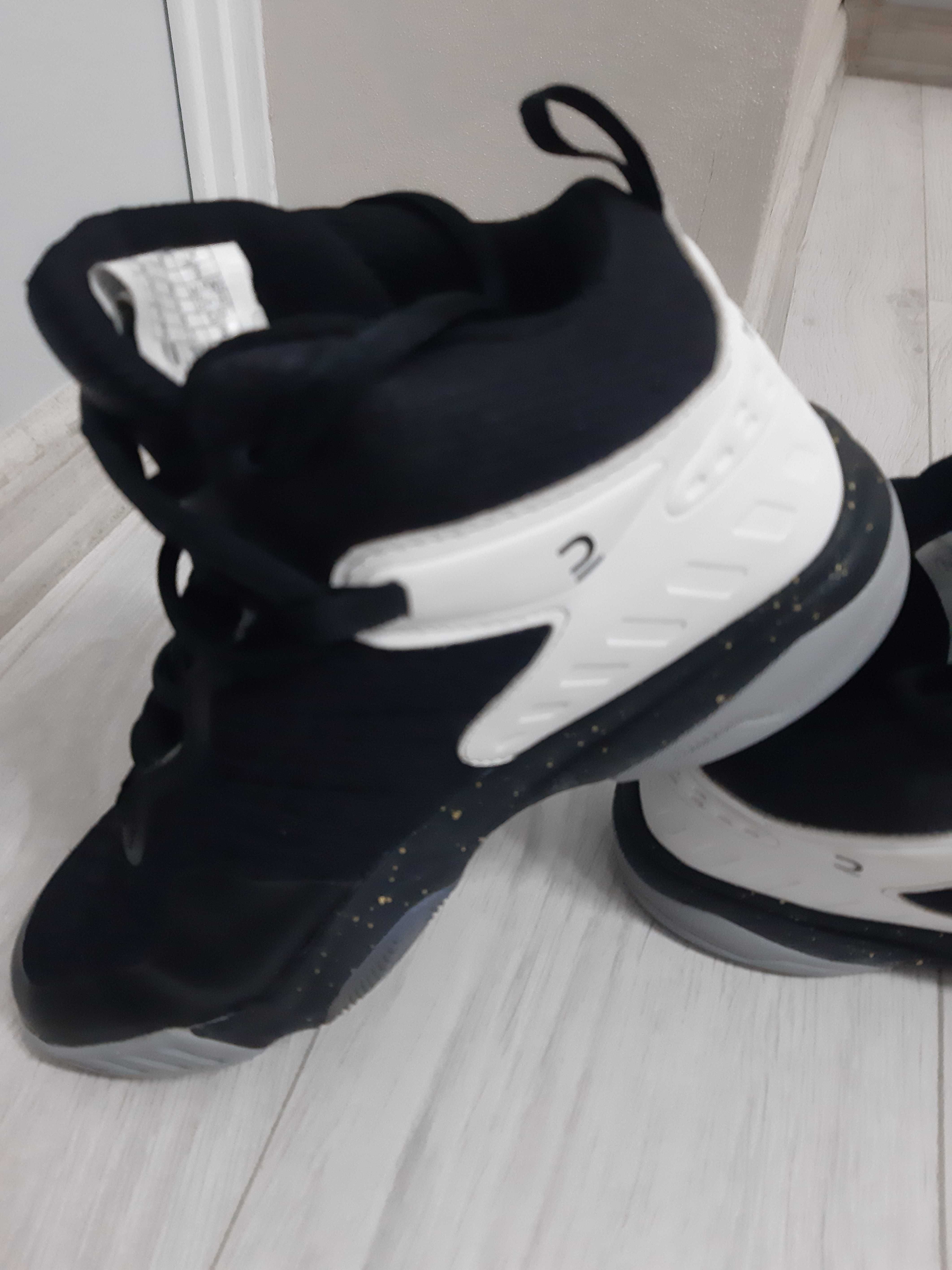 Pantofii copii basket marca Tarmak