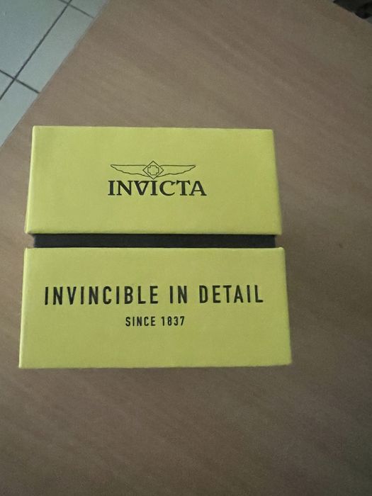 Vind ceas invicta
