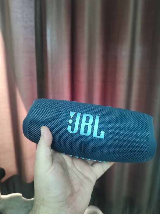Продам JBL charge 5