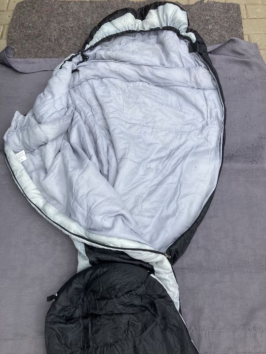 sac de dormit (tip mumie)