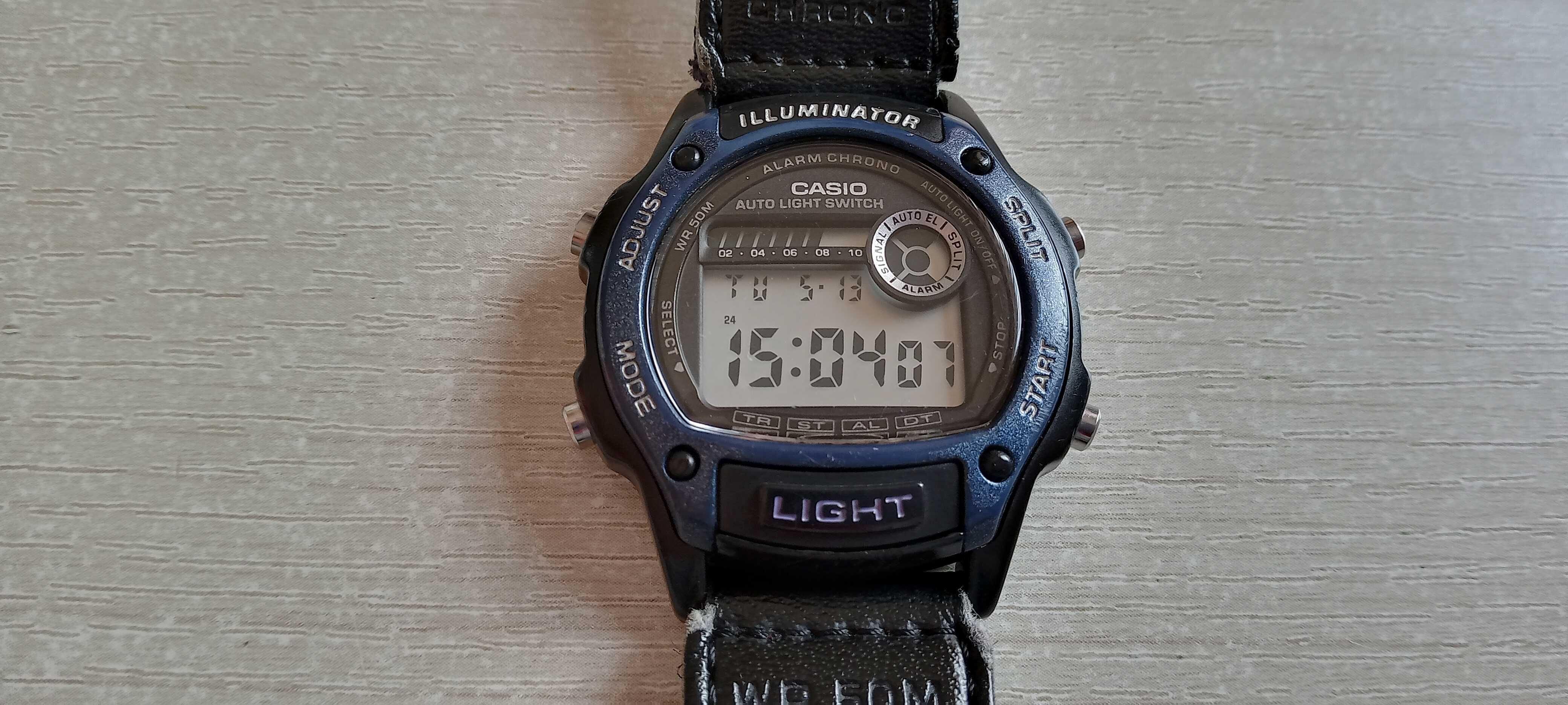 Мъжки часовник Casio W-94H