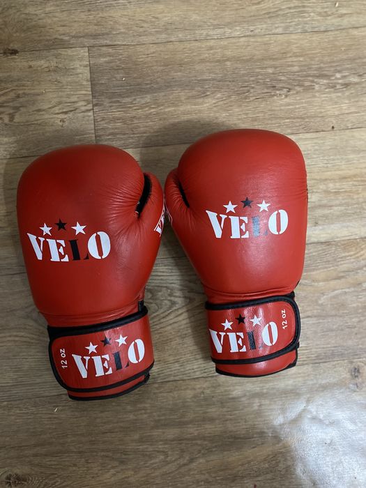 Боксерская перчатка