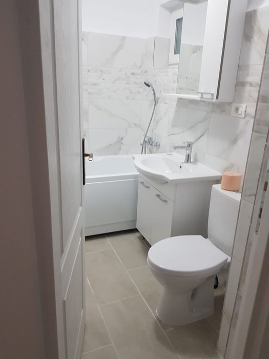 Vând apartament 2 camere zonă centrală