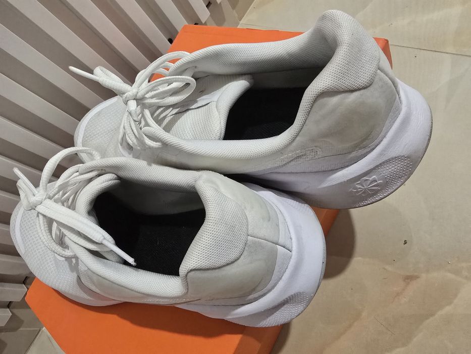 Мъжки Маратонки Nike Revolution 7 white 46