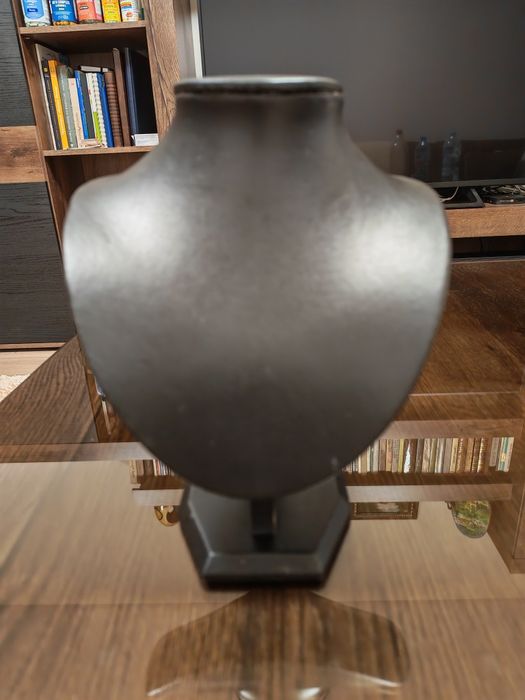 Бюстове /стойки/ за бижута