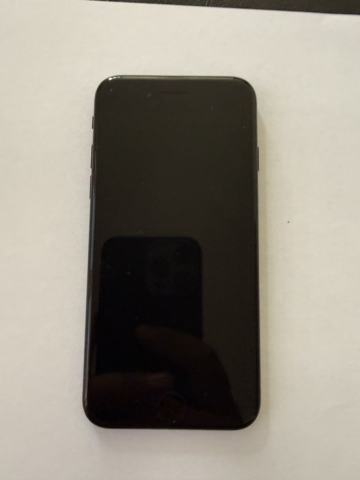 Iphone SE2020 64ГБ