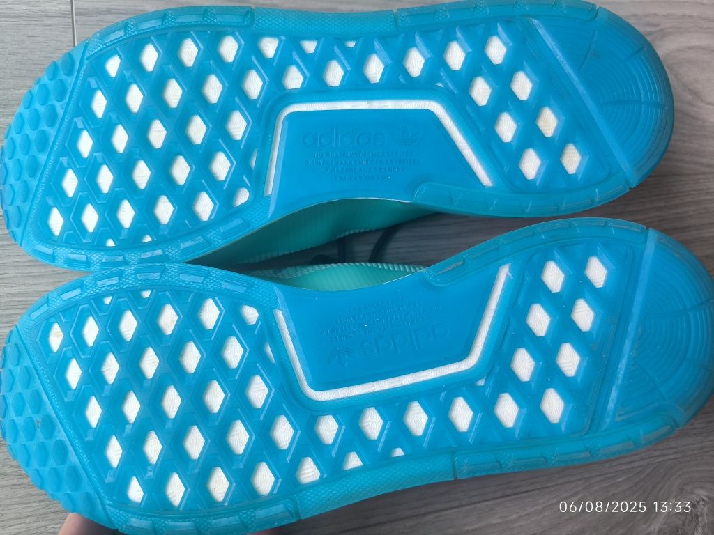 Adidas Halo Infinite xbox nr 47
adidas
x XBOX NMD_V3 "Halo Infinite" s