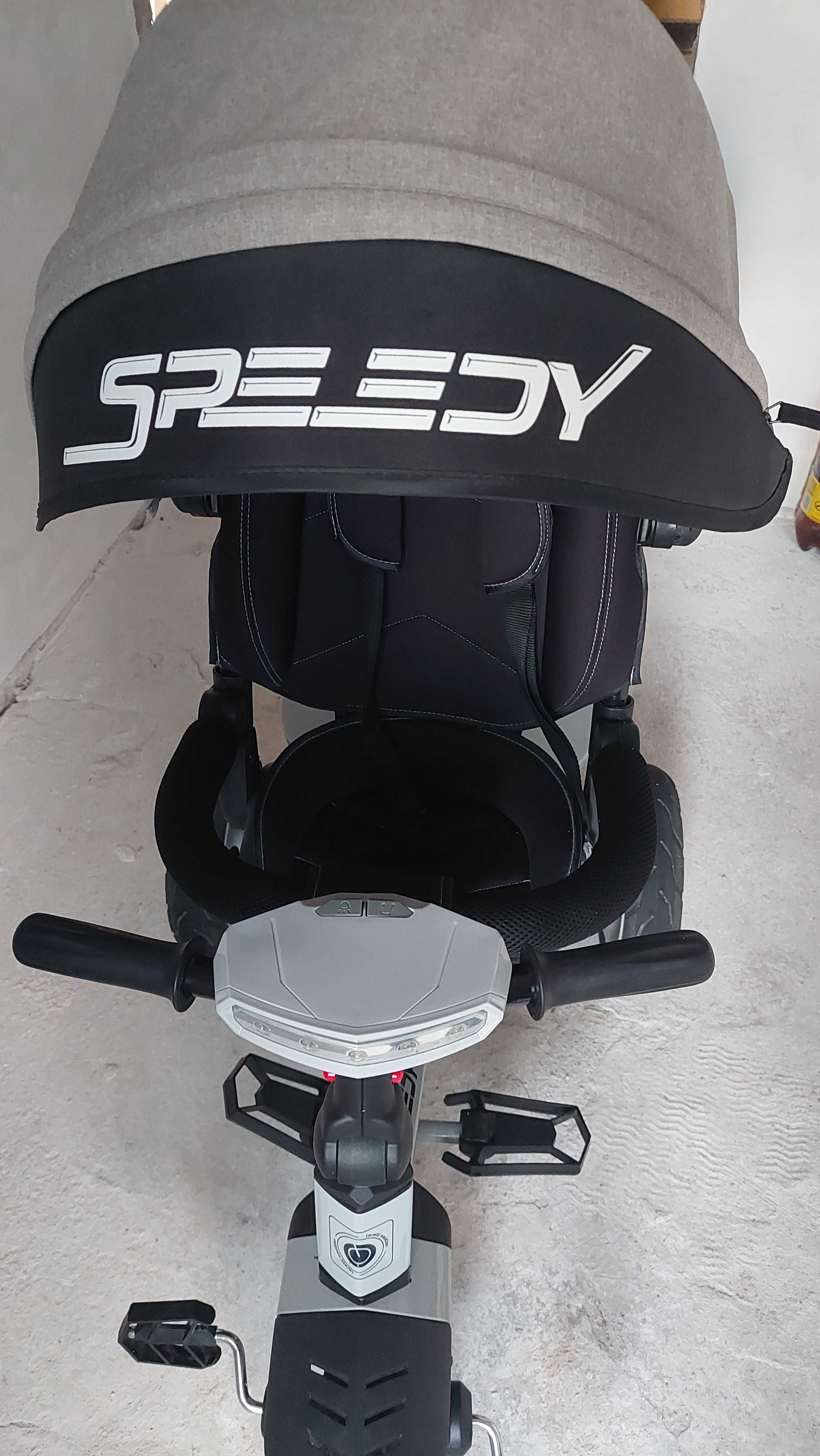 Триколка със сенник и въртяща се седалка - Lorelli Speedy