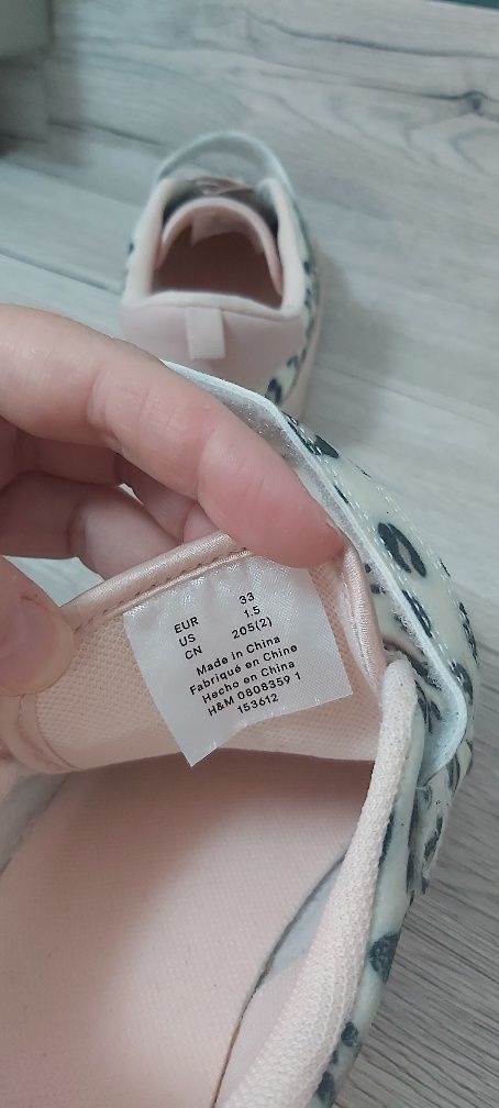 кецове H&M 33н. - 15лв.