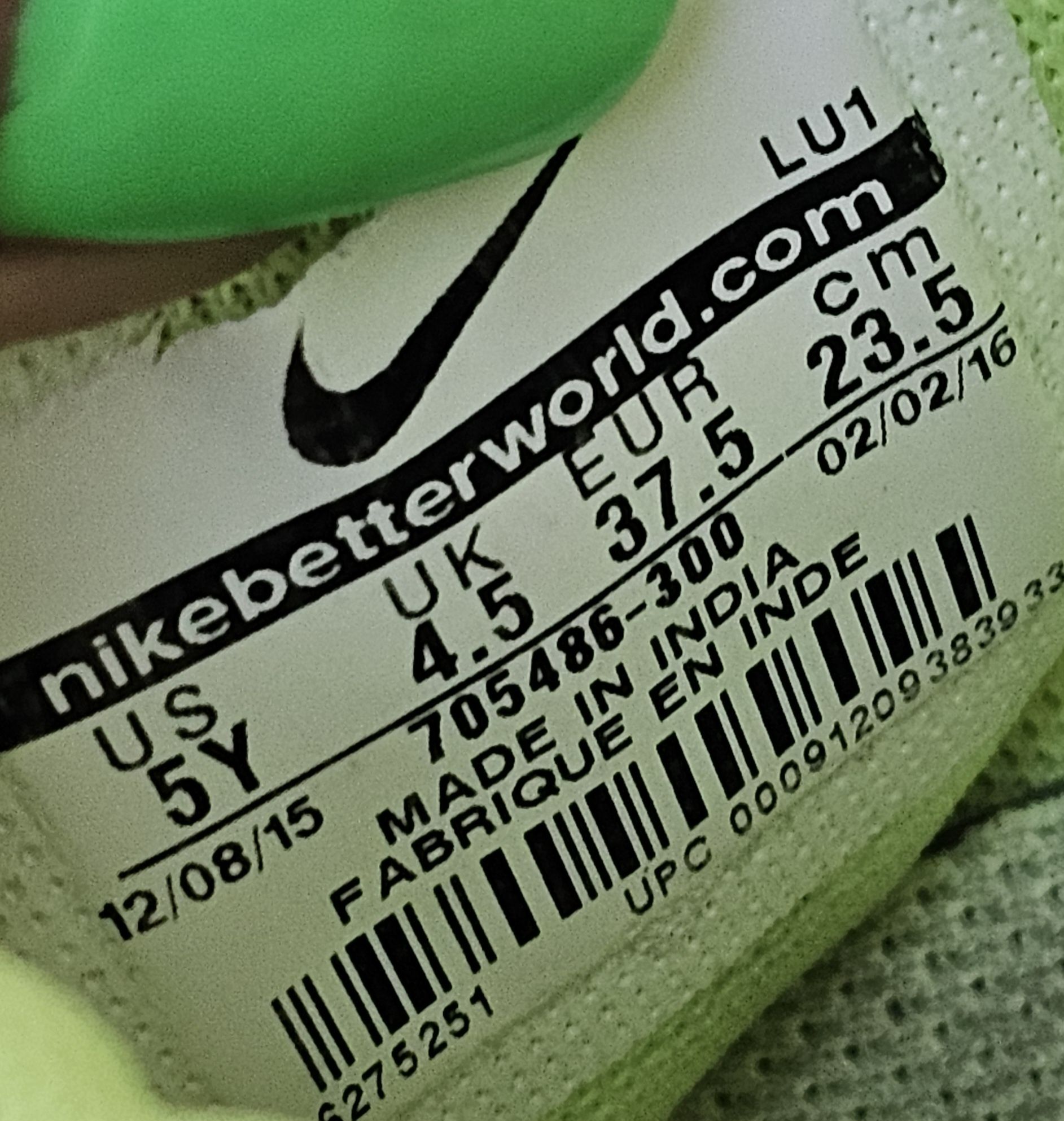 Nike Roshe One Flight Weight GS оригинални дамски сникърси 37, 5 номер