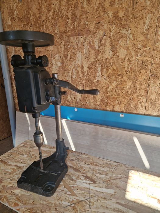 Burghiu mecanic/ manual vechi Piesa rara