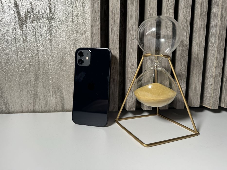 iPhone 12 impecabil 2 ani Garantie Universul Telefoanelor