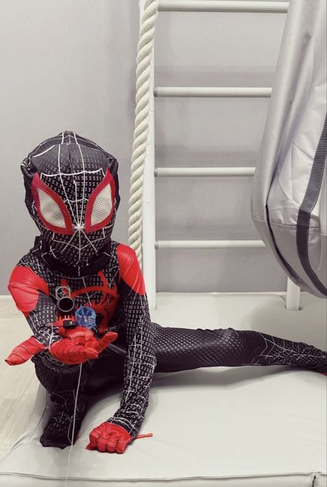 Костюм челевека паука