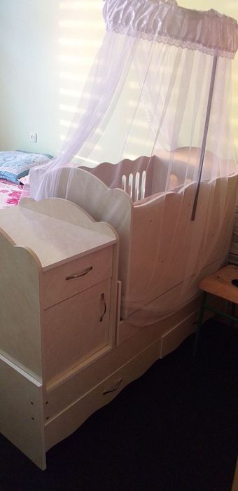 Болалар кровати - манеж.