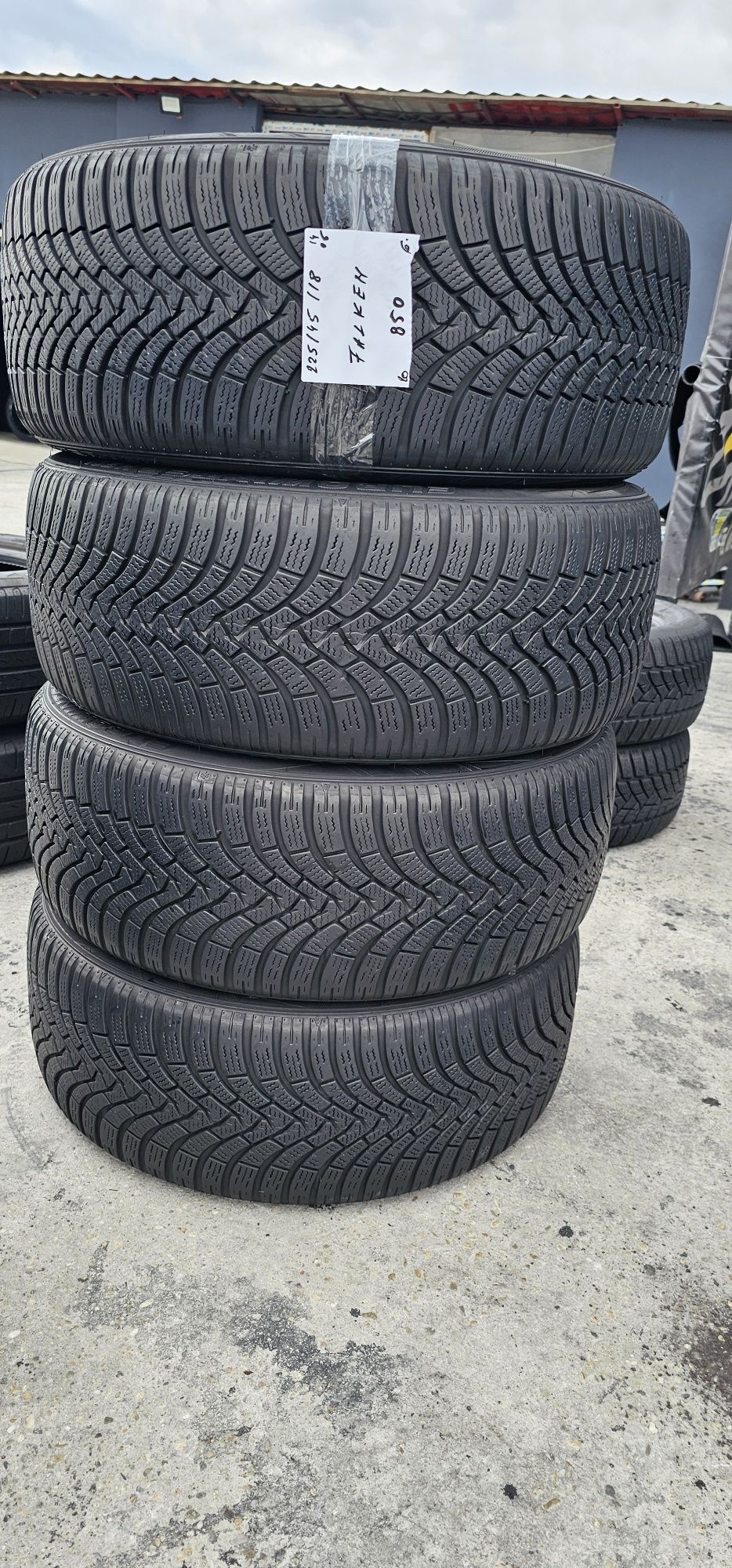 225 45 R 18 Falken iarna