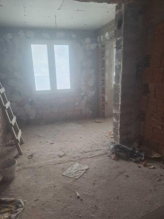 Продава се Многостаен апартамент в Берковица - 135 кв.м за 453 €/кв.м - Снимка #1