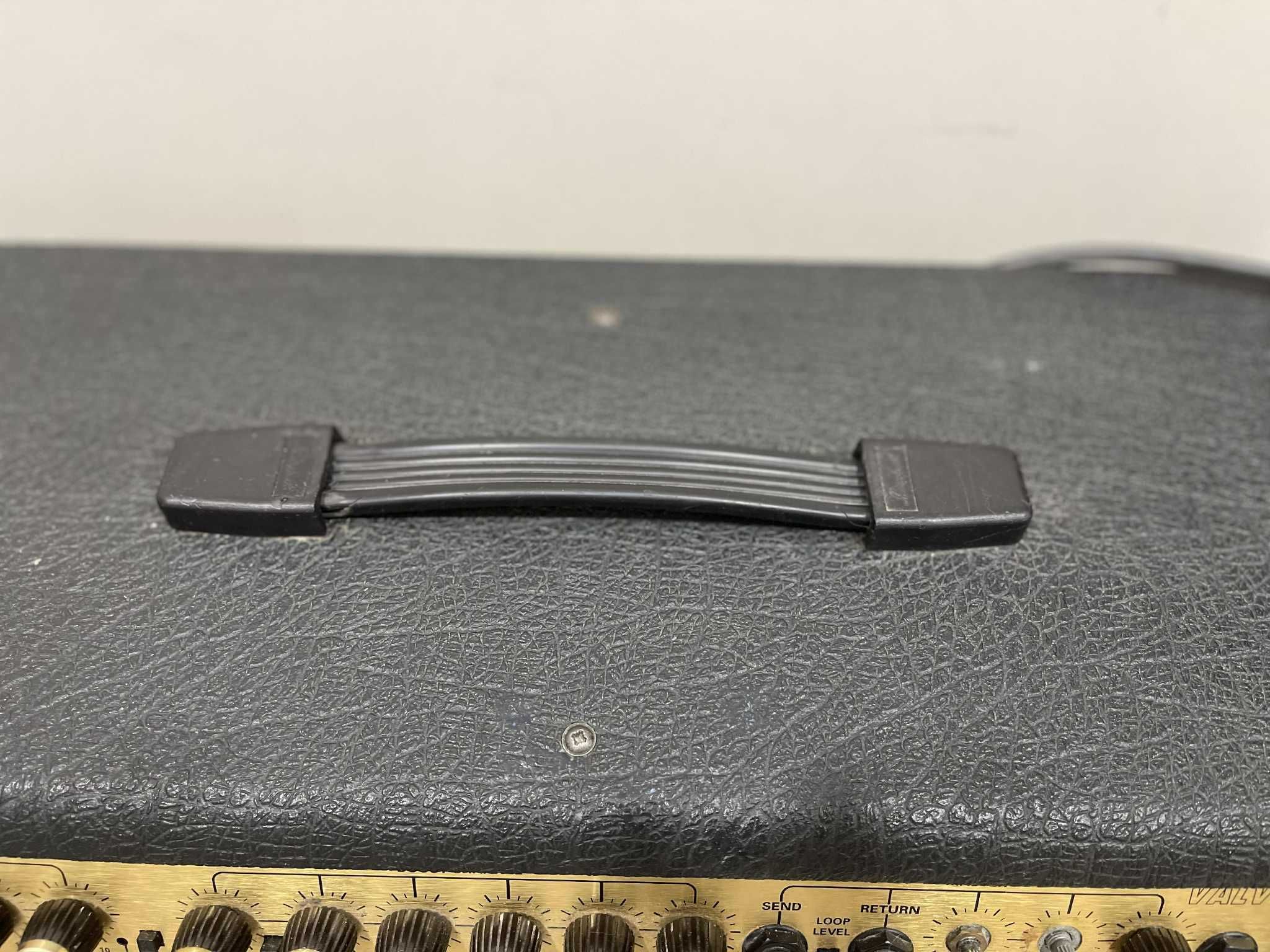Продавам оригинално английско Кубе Marshall Valvestate 8080
