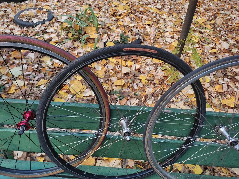 Roți față bicicletă cursieră