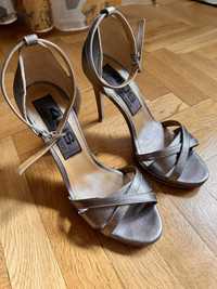 Дамски обувки Cesare Paciotti като нови