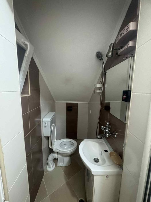 Етаж от къща в гр. Банкя.