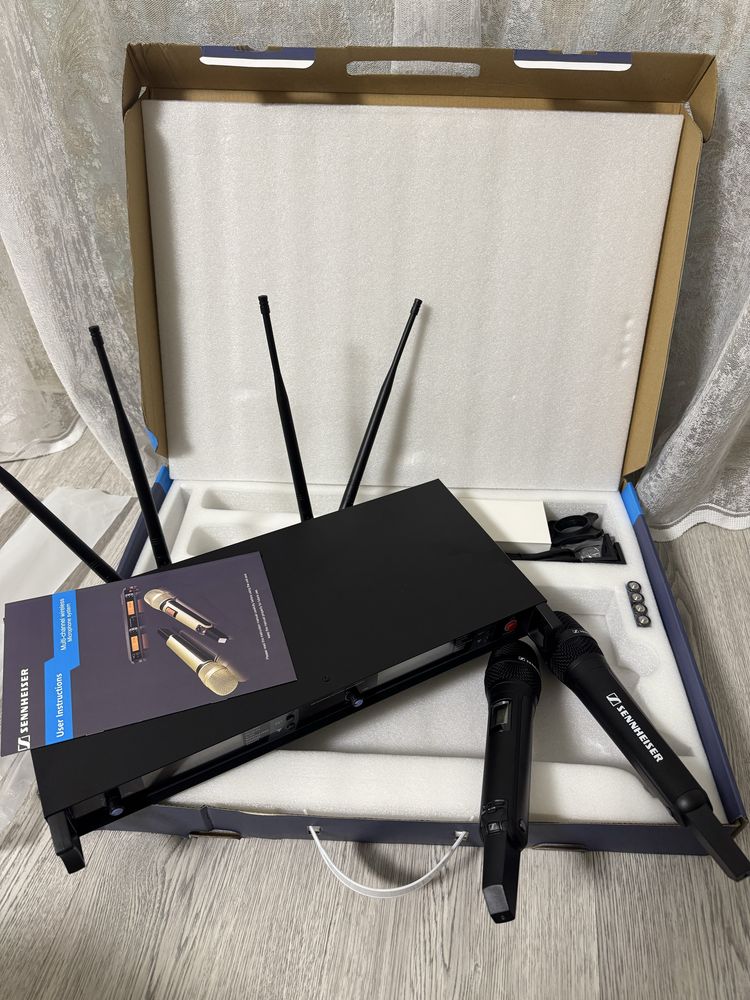 Продам радио микрофон Sennheiser