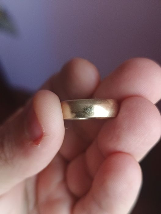 Продается  Обручальное Кольцо.