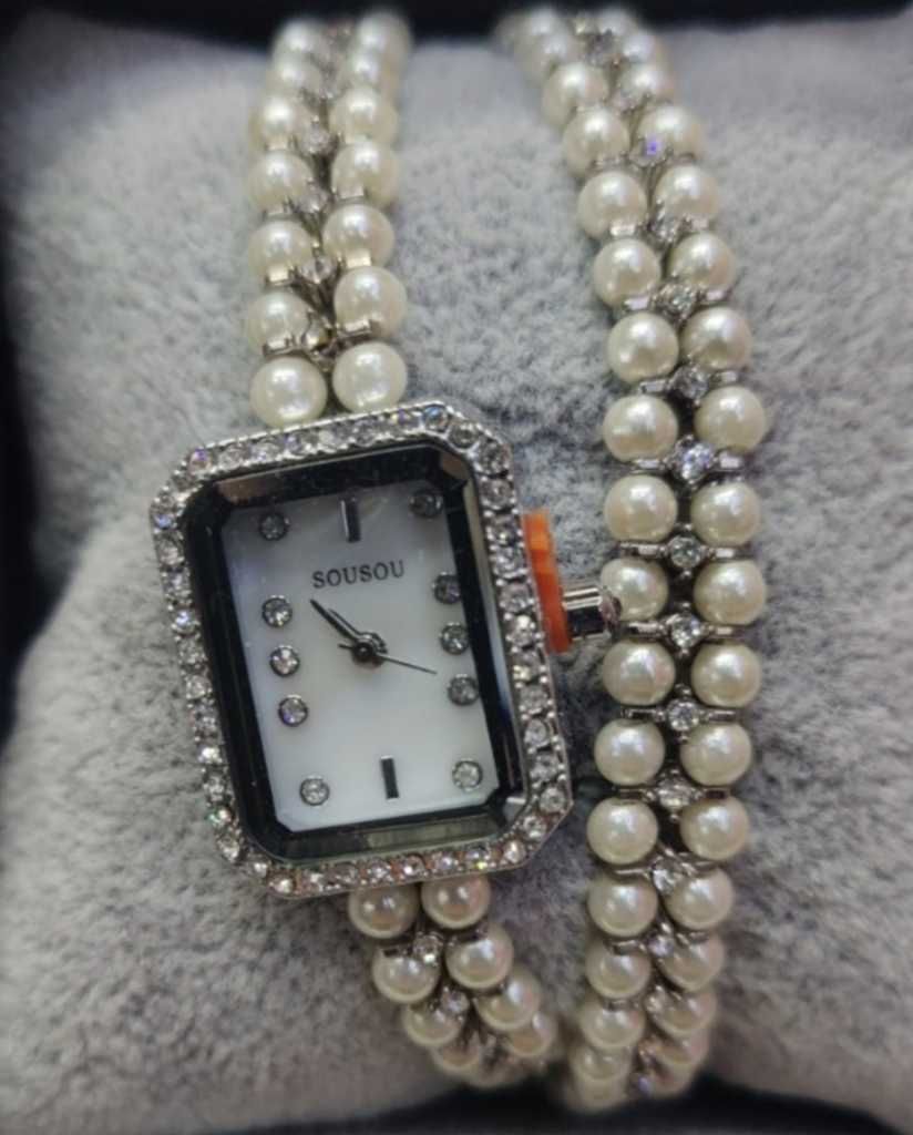 Подаръчен комплект за жени- часовник+гривна