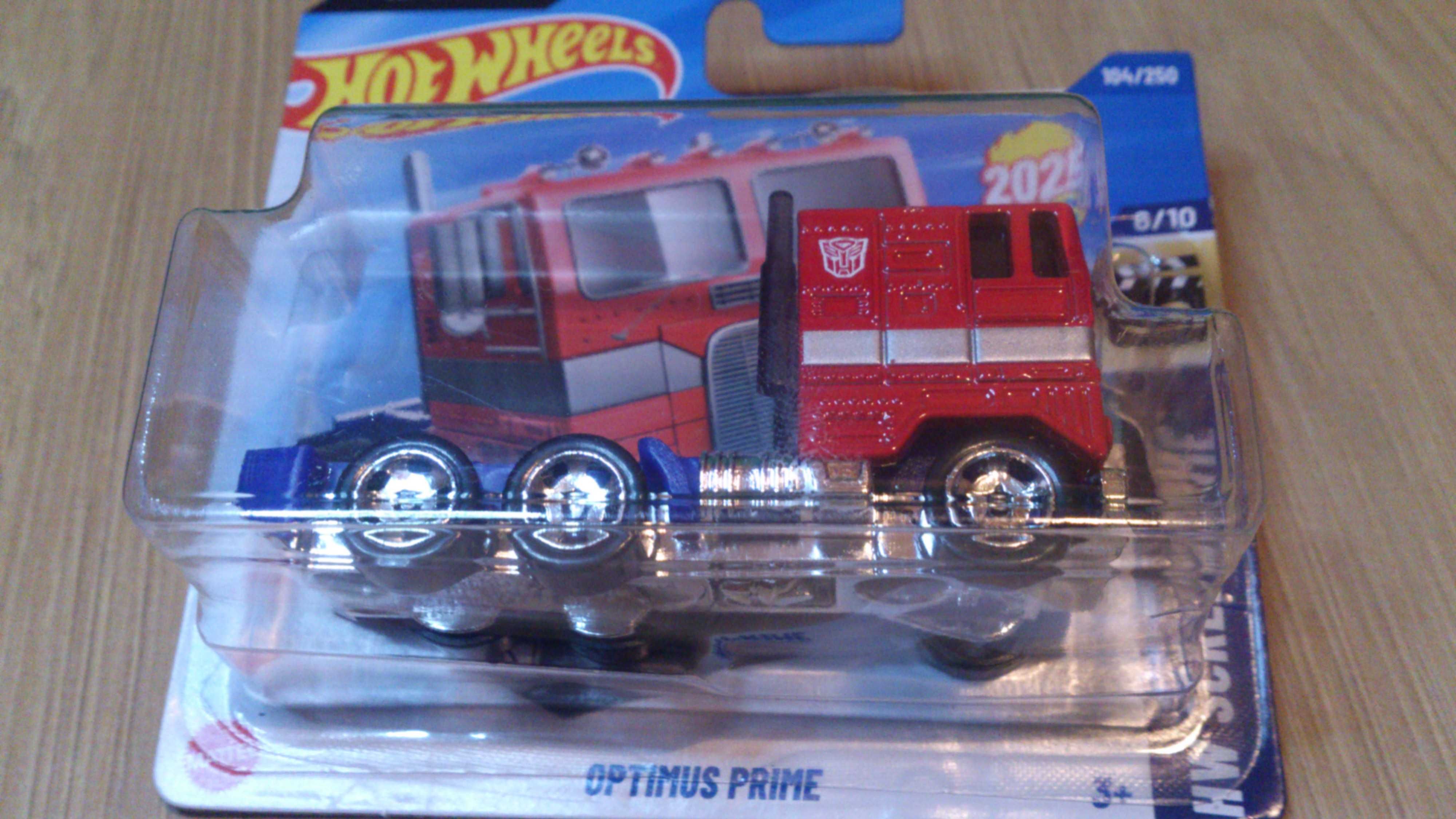 Hot Wheels Optimus Prime TRANSFORMERS