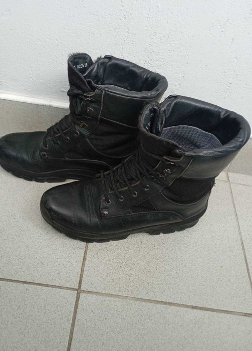 Кубинки и обувки (големи номера)