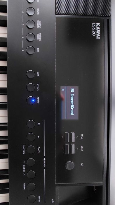 Kawai ES520 дигитално пиано със стойка