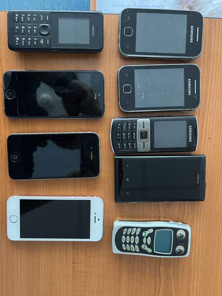 Lot telefoane cu diverse defecte