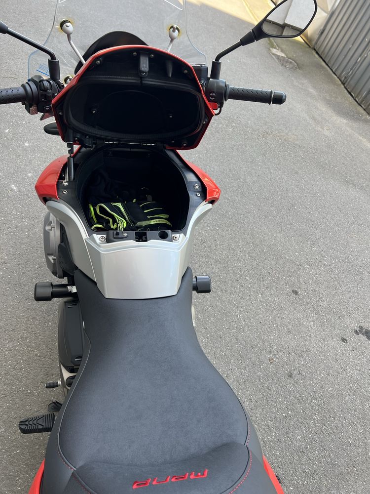 De vanzare APRILIA MANA 850