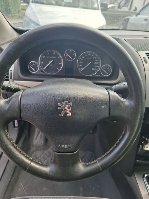 Peugeot 407 2.0 16 V 136 к.с бензин 2005 г.