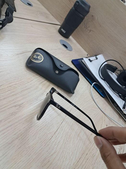 Ray-Ban Black Elliot