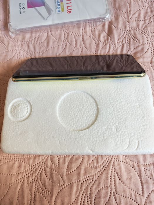 Xiaomi Mi 11 lite 5G/128GB, RAM - 6+5 GB
Вътрешна памет - 128GB, RAM