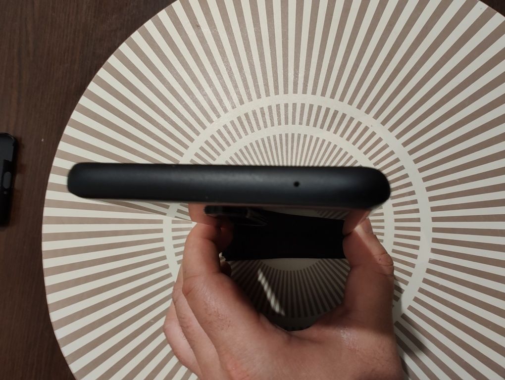 OnePlus 8 5G 8 GB RAM 128 GB În Garanție