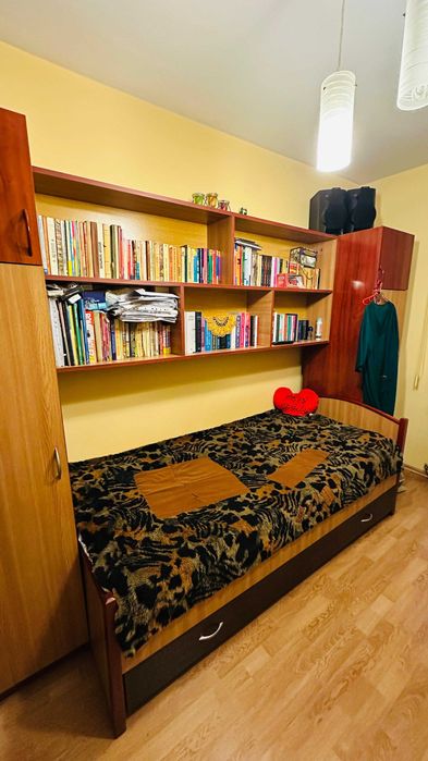 Pat single cu biblioteca