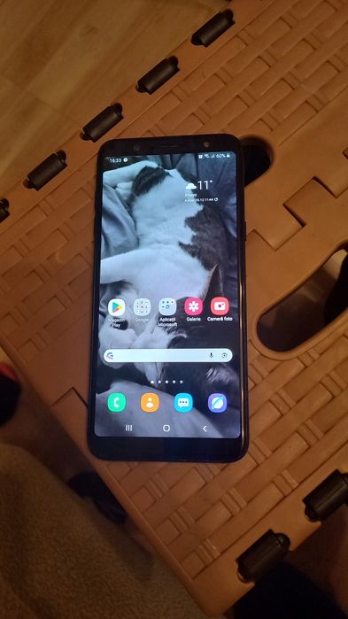 Smartphone Samsung A6+