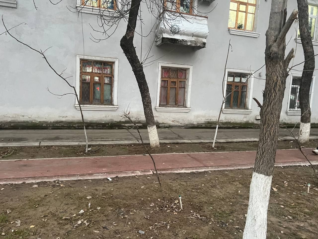 2х ком квартира под нежилое под Аптеку и магазин
