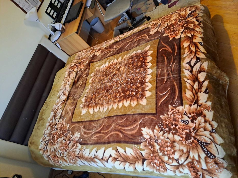 Меко адеяло / покривка за креват 240х205