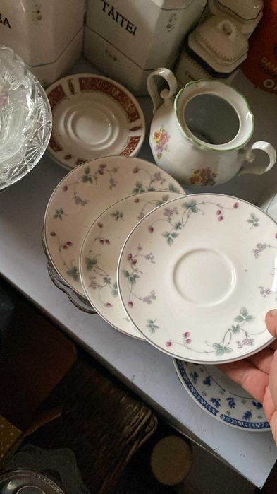 Vind acest lot de obiecte de bucatarie