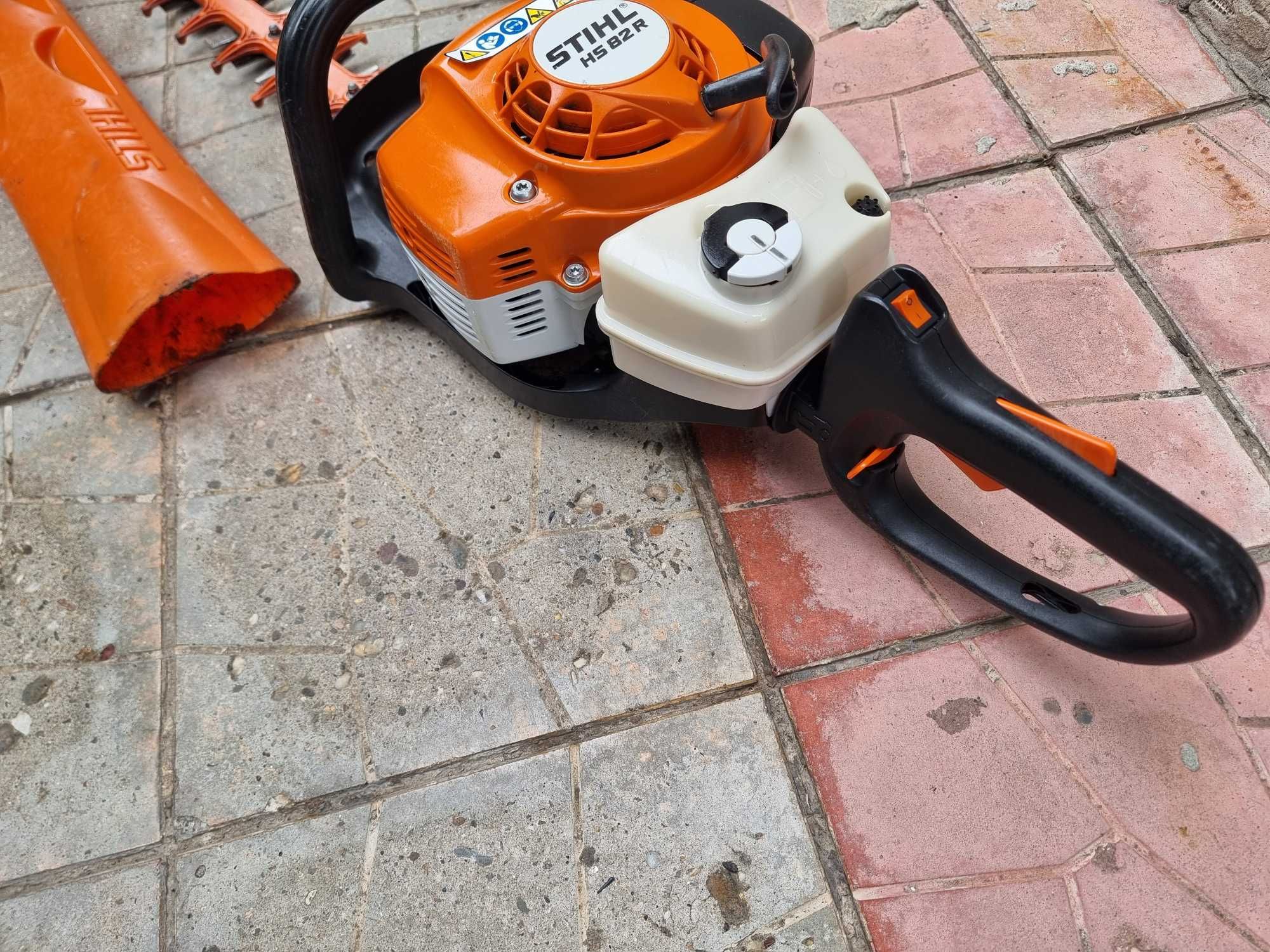 STIHL HS 82 R - професионална Моторна ножица за жив плет 60 см